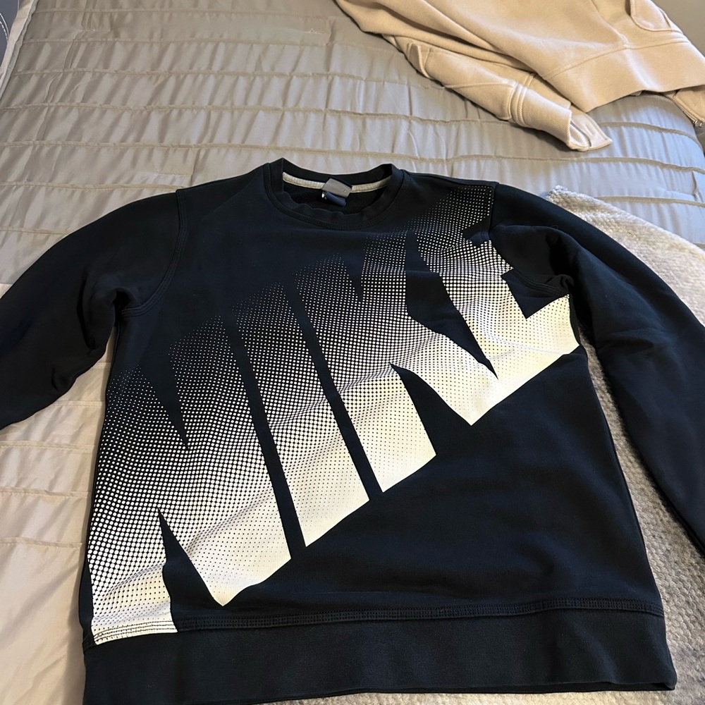 Men’s Nike Sweatshirt